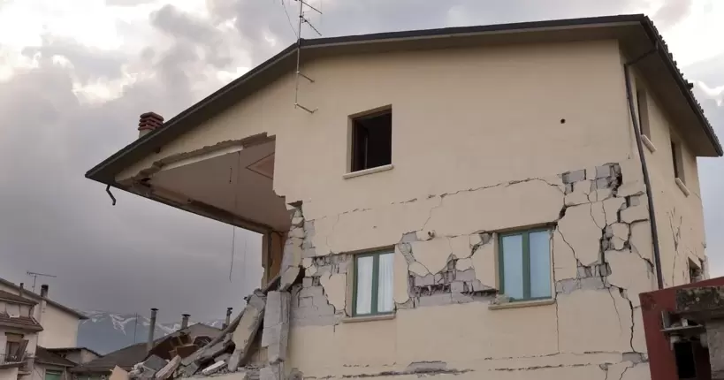 Памʼятка на випадок землетрусу в Україні: наскільки він вірогідний та як себе убезпечити