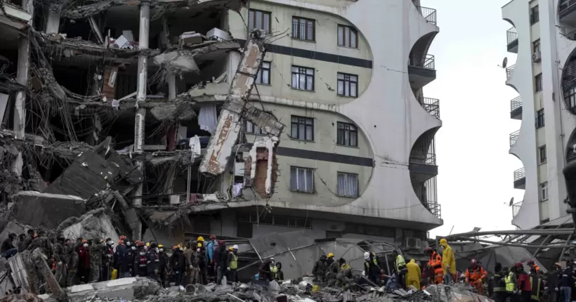 Кількість жертв внаслідок землетрусів у Туреччині досягла майже 30 000