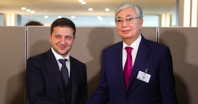 Подякував за гуманітарну допомогу: Зеленський поговорив із президентом Казахстану