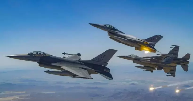Винищувачі F-16 зараз не потрібні Україні, – Байден
