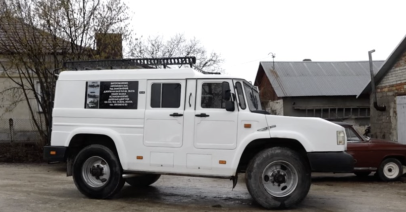 Винахідник з Тернопільщини продає унікальне авто “Україна”, щоб купити машини військовим