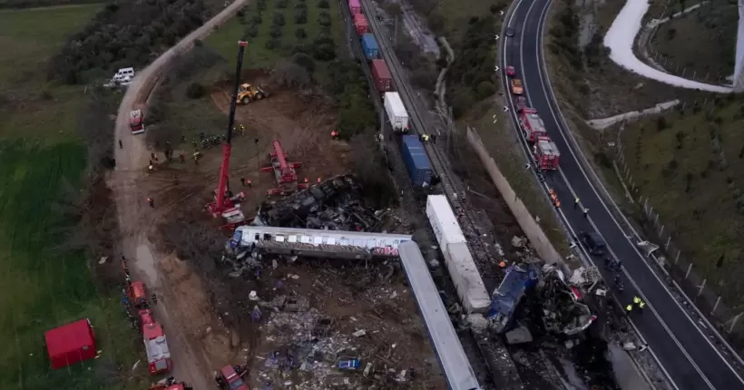Залізнична аварія у Греції: кількість загиблих зросла до 57 людей