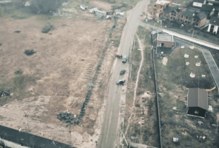 Залишали людей помирати на дорозі: росіянам, які в Ірпені розстріляли евакуаційну колону, повідомили про підозру
