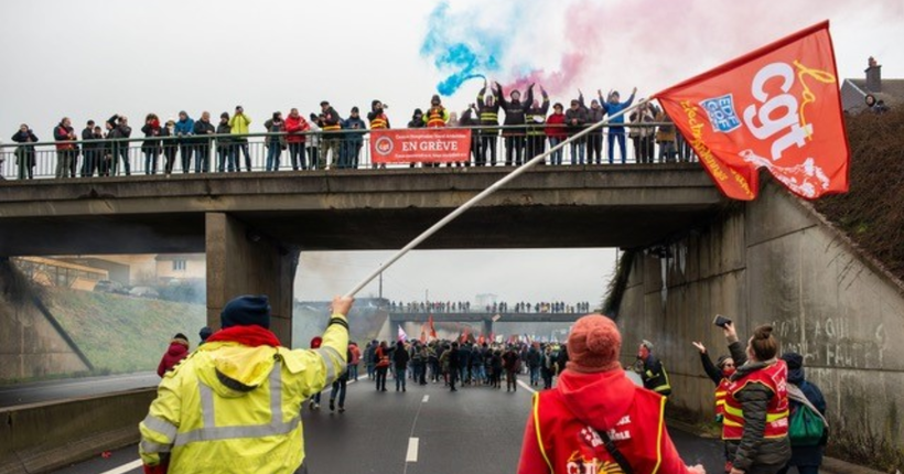 Масові вуличні протести у Франції: чому страйкують транспортники та нафтовики 