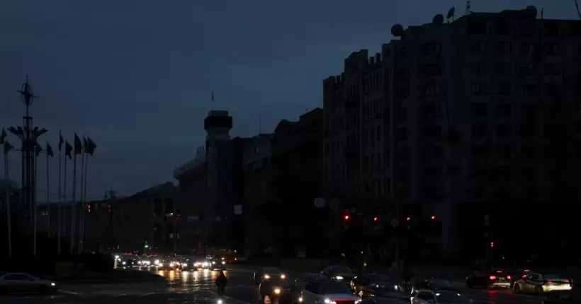 У деяких районах Києва ввели стабілізаційні відключення світла
