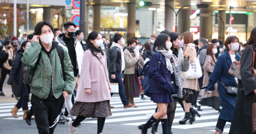 Японія скасувала масковий режим, який тривав в країні три роки 