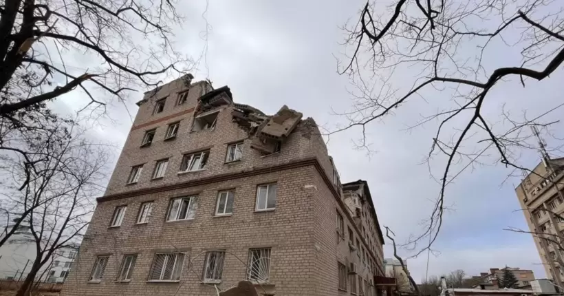 Вночі росіяни вдарили ракетами по центру Краматорська: в ОВА показали фото наслідків