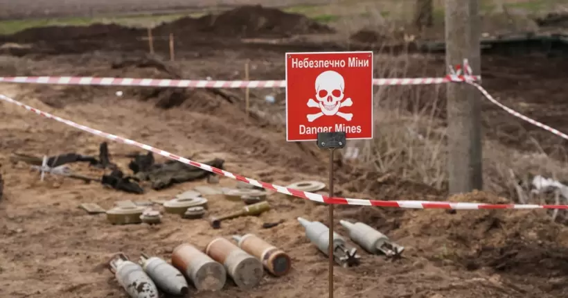 На Харківщині через мінну небезпеку заборонять відвідувати кладовища
