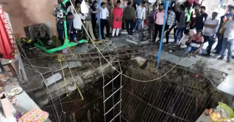 В індуїстському храмі в Індії під час служіння провалилась підлога: загинуло 35 людей 
