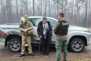 Прикордонники Житомирського загону затримали чоловіка, який намагався втекти в Білорусь