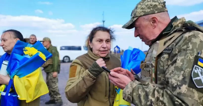 Ще 100 військових повернулися додому: як пройшов великий обмін до Великодня