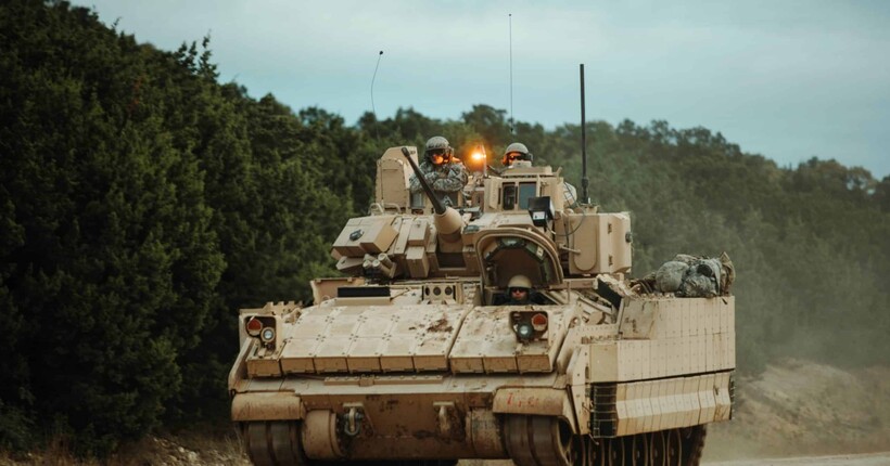 США планують додаткові поставки Abrams та Bradley до України, - Моравецький