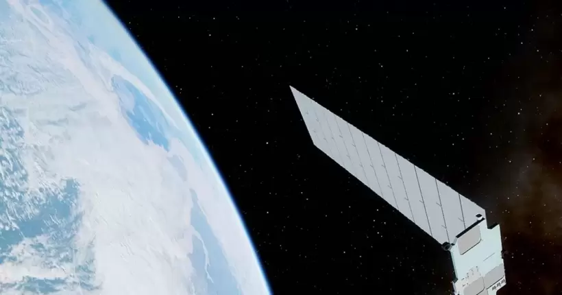 Мінісупутник Starlink раптово зійшов з орбіти: у чому причина