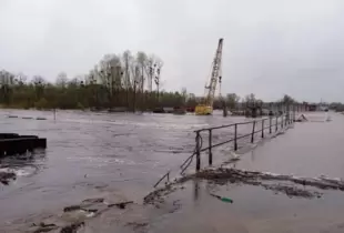 В Укргідрометцентрі повідомили, що на початку травня вода з Десни знову може підтопити Київ