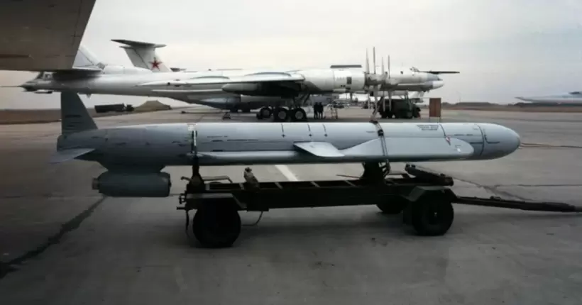 Росіяни вночі запустили по Україні 18 крилатих ракет: з них знищено 15