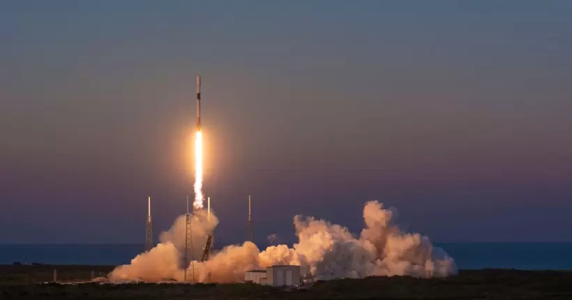 SpaceX запустила на орбіту супутник вагою 6,7 тонни. Відео