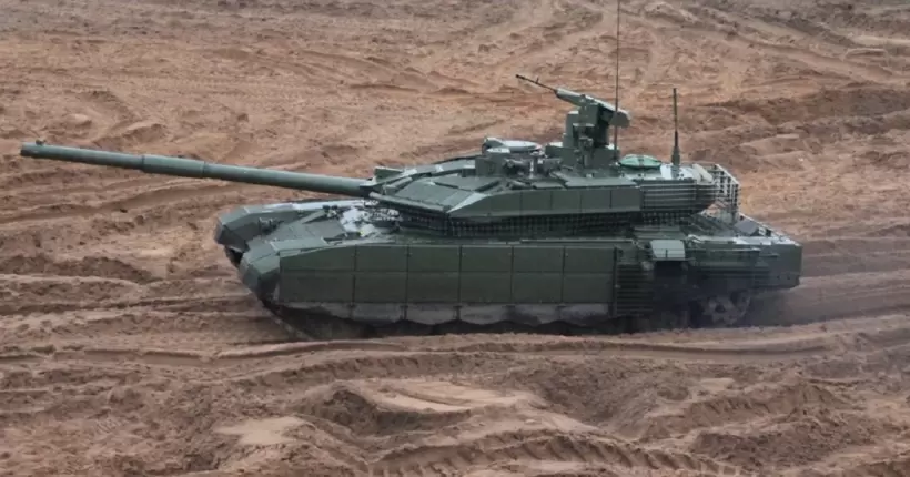 В Маріуполі вперше зафіксували переміщення російських танків Т-90 (відео)