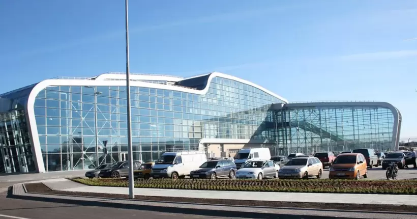 В МЗС розповіли, за яких умов може відновити роботу аеропорт у Львові