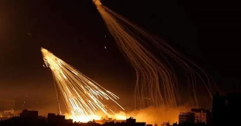 Бахмут горить: росіяни використали фосфорні й запалювальні боєприпаси