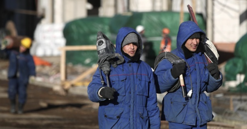 Росія вербує трудових мігрантів на війну в Україну, - британська розвідка
