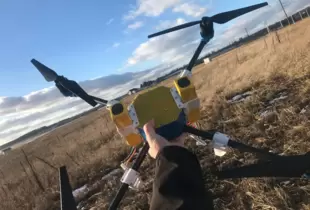 Бійці ЗСУ взяли у полон окупанта завдяки дрону. Відео