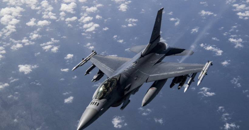 У Білому домі підтвердили готовність надати Україні винищувачі F-16
