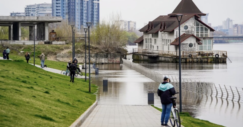 У Києві знову зріс рівень води в Дніпрі: чи є загроза для населення