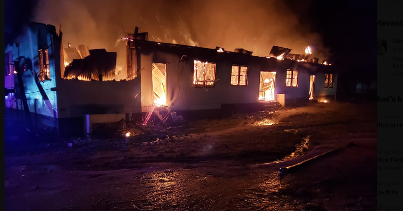 Пожежу у гуртожитку в Гаяні, в якій загинуло 19 дітей, влаштувала школярка: що стало причиною