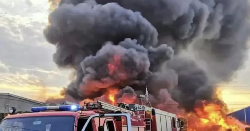 На Уралі спалахнула масштабна пожежа (фото)