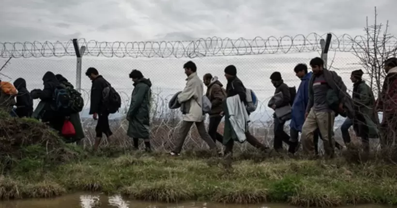 Греція врятувала понад 90 мігрантів, які застрягли на острівці неподалік Туреччини
