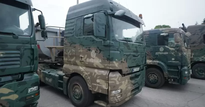 ЗСУ отримали партію вантажівок для транспортування боєкомплектів