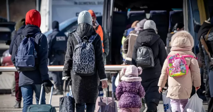 В Україні змінили правила виїзду за кордон з дітьми