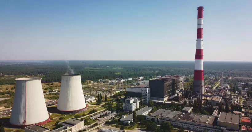 Російські загарбники пошкодили енергетичну інфраструктуру в двох регіонах України