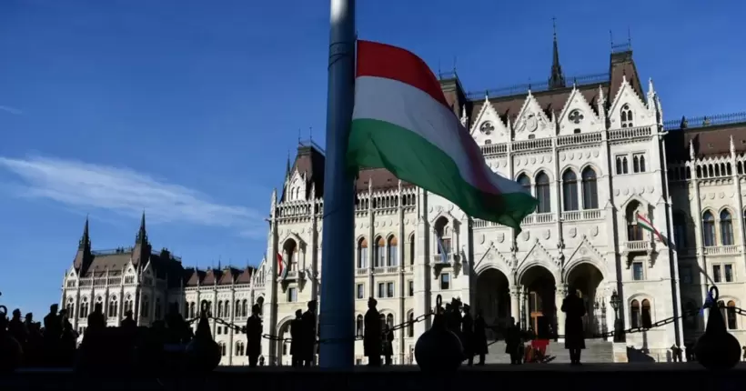 Наших полонених, яких рф без відома України передала Угорщині, не відпускають додому