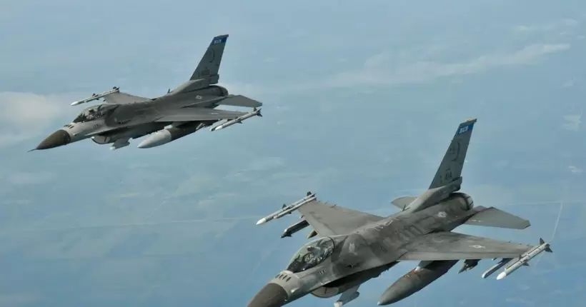 Українські пілоти почати тренування на F-16 у Данії