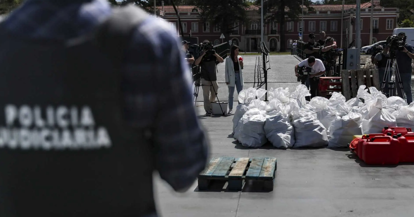 У Португалії спалили шість тонн кокаїну, гашишу та інших наркотичних речовин