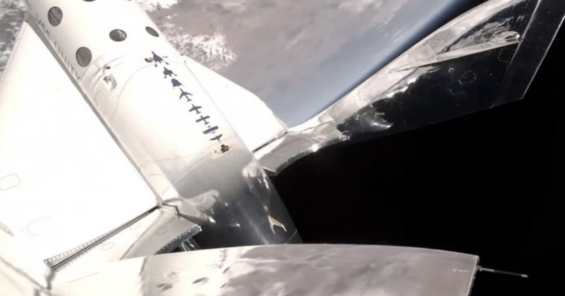 Virgin Galactic здійснила перший комерційний рейс у космос