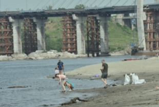 Нижче норми на 2 метра: у Запоріжжі заявили про падіння рівня води