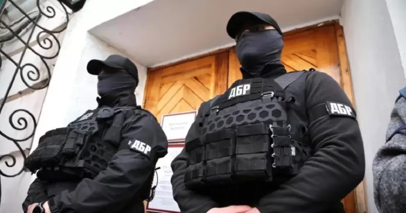 ДБР повідомила про підозру сімом екс-правоохоронцям на Запоріжжі за співпрацю з окупантами