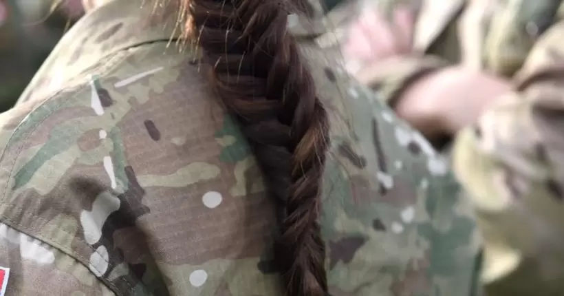 У Міноборони починають тестувати бронежилети для українських захисниць