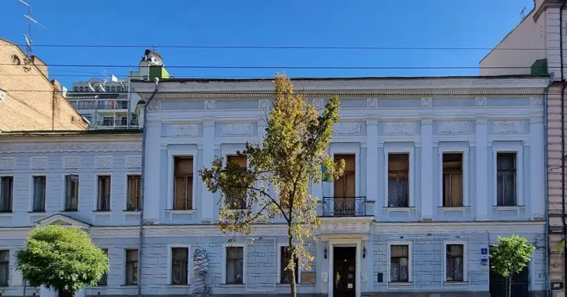 Реставрація Київської картинної галереї, постраждалої від обстрілів рф, коштуватиме 10 млн