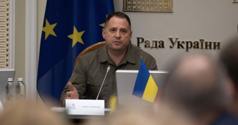 Говорили про українську Формулу миру: голова Офісу президента зустрівся з іноземними послами