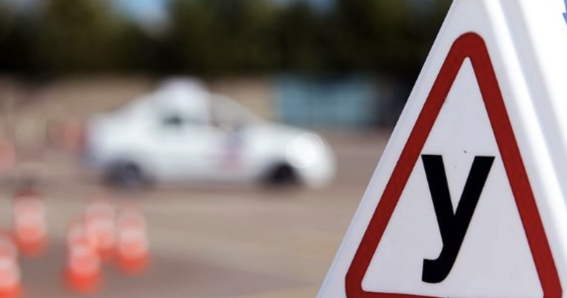 В Україні з жовтня зміняться правила підготовки до теоретичного іспиту з водіння: подробиці