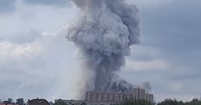 На заводі поблизу Москви пролунав потужний вибух: є постраждалі (відео)