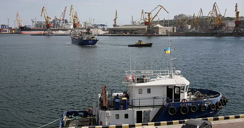 Україна відкрила реєстрацію суден, що готові проходити тимчасовими коридорами у Чорному морі
