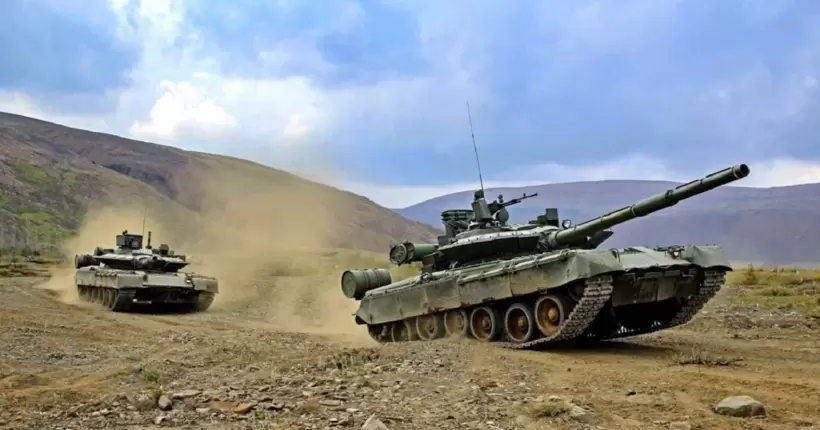 Сирський показав відео знищення двох ворожих танків Т-80