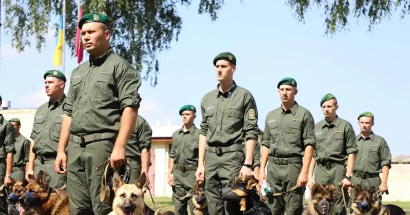 Нацполіція України отримала із Європи партію службових собак 