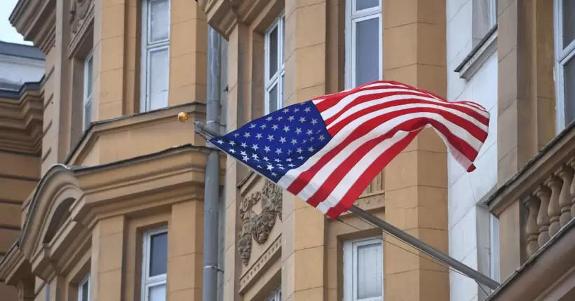 Посольство США у Мінську закликало своїх громадян негайно залишити країну