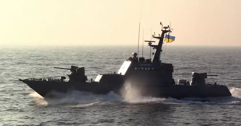 ЗСУ випустили ракету з катера по російському літаку у Чорному морі, – ГУР