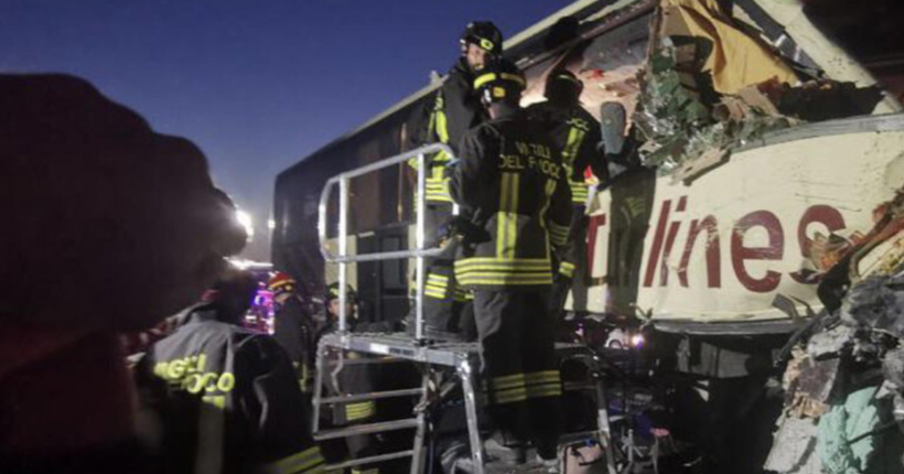 В Італії автобус з українськими туристами потрапив у ДТП: постраждало 15 осіб, серед них є діти